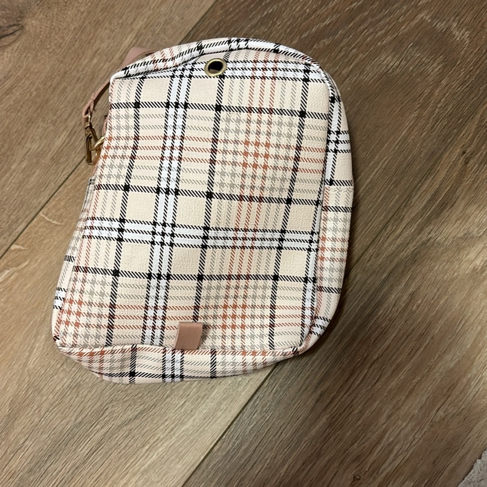 Mini Backpack - Picture 2 of 4